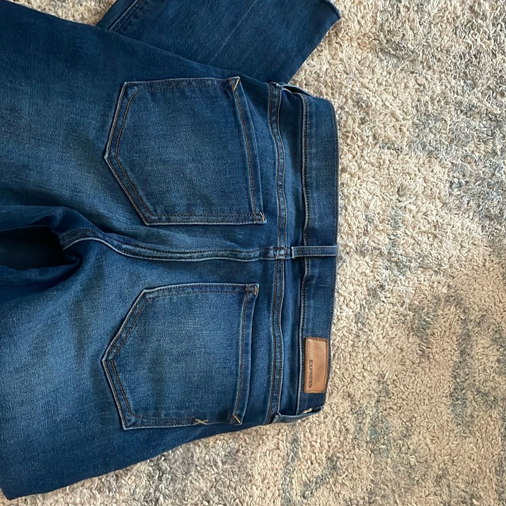 NWOT Express barely boot stretch 00S